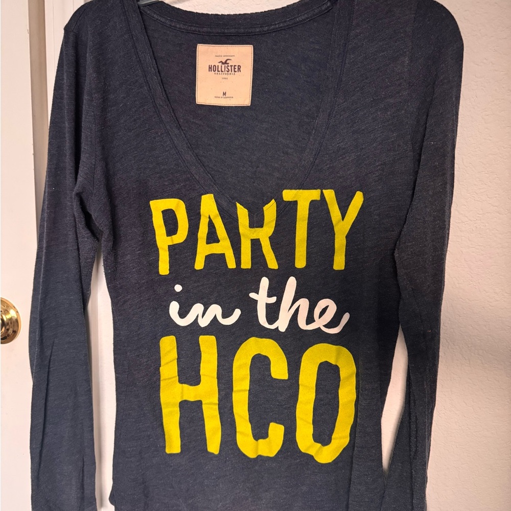 Hollister Gray Shirt with Yellow and White Print